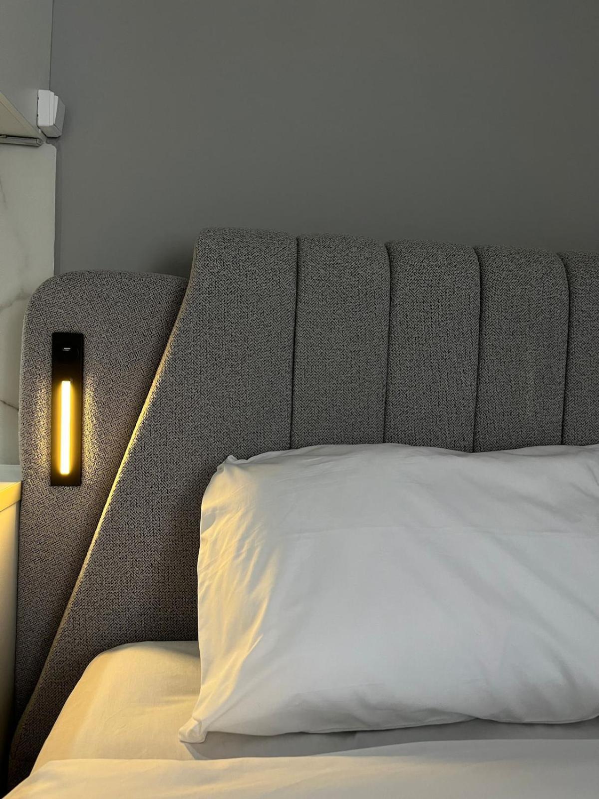 Athinaidos Suite Kodrigktonos Атина Екстериор снимка